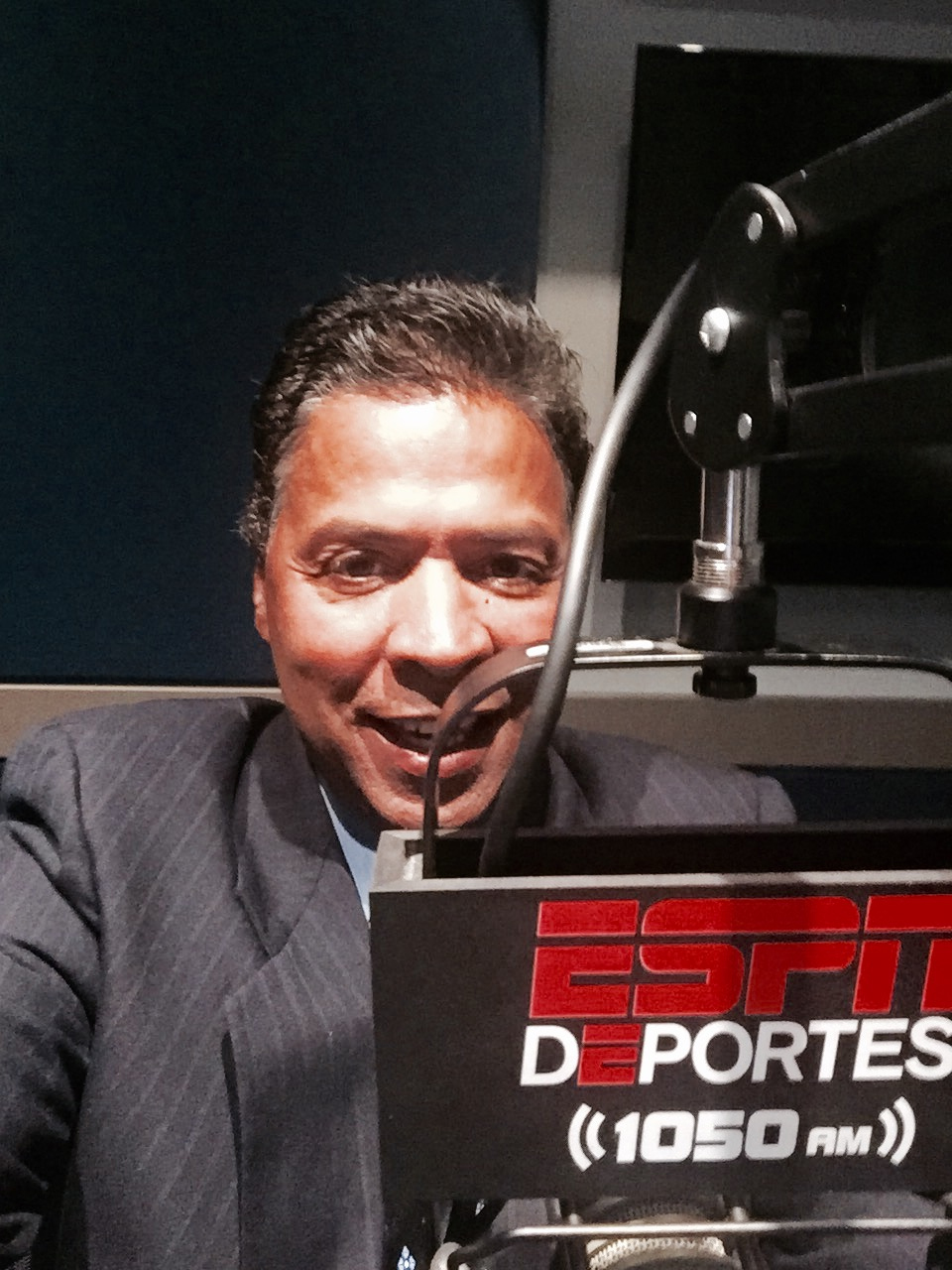 Ray Negron on ESPN Deportes